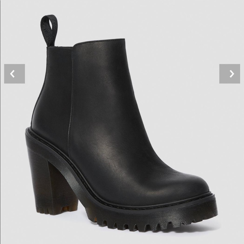 Dr Martens Magdalena Boots US 5/UK 3